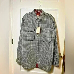 NWT Braeval men’s size M Tiera button down with pocket square